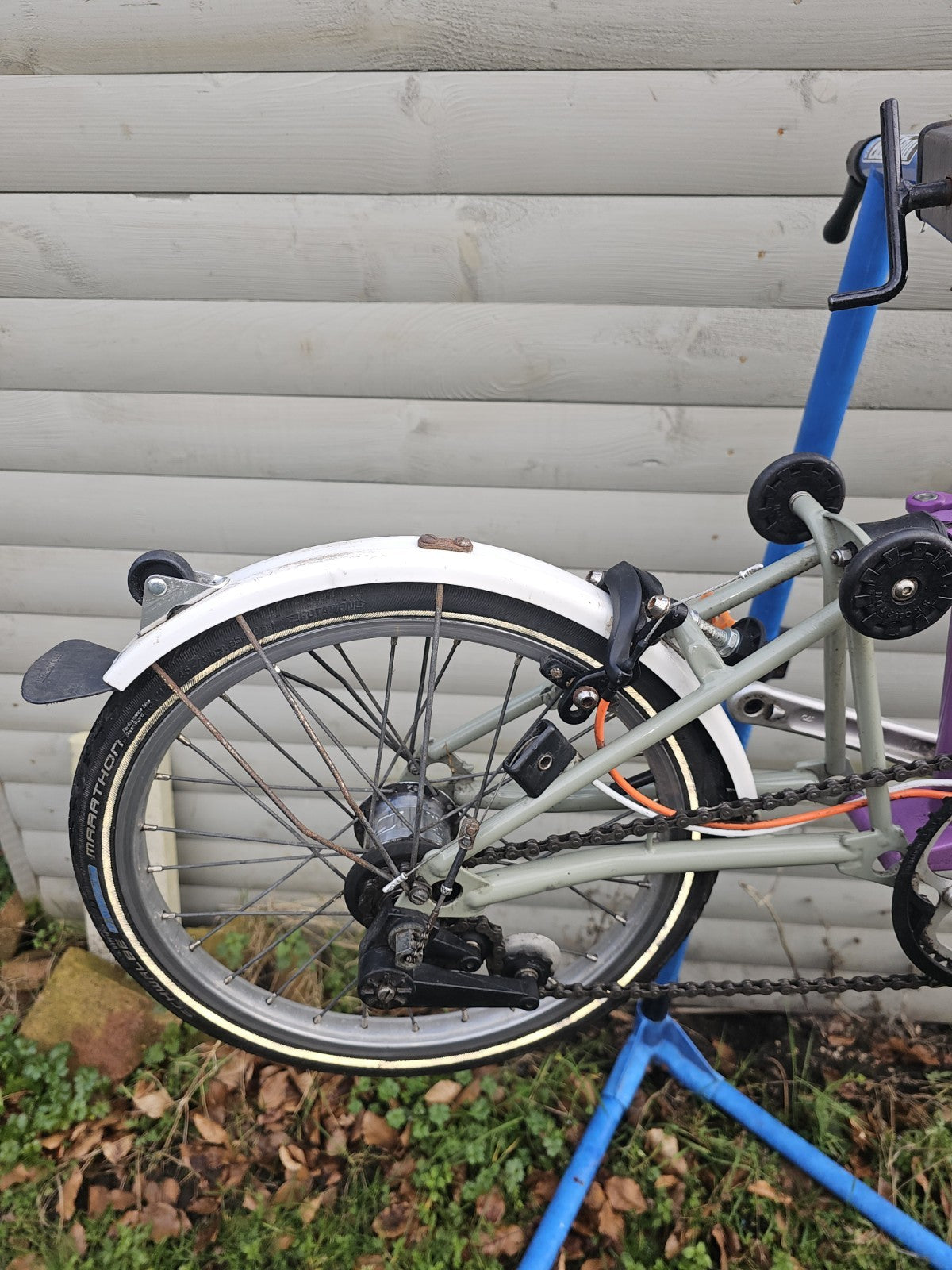 Bespoke Brompton S3L - titanium seatpost, Brooks saddle, unique colours and more