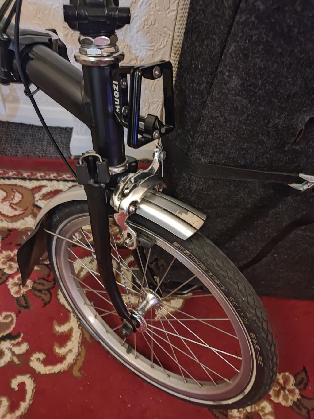 Brompton Folding Bike 6-Speed Black