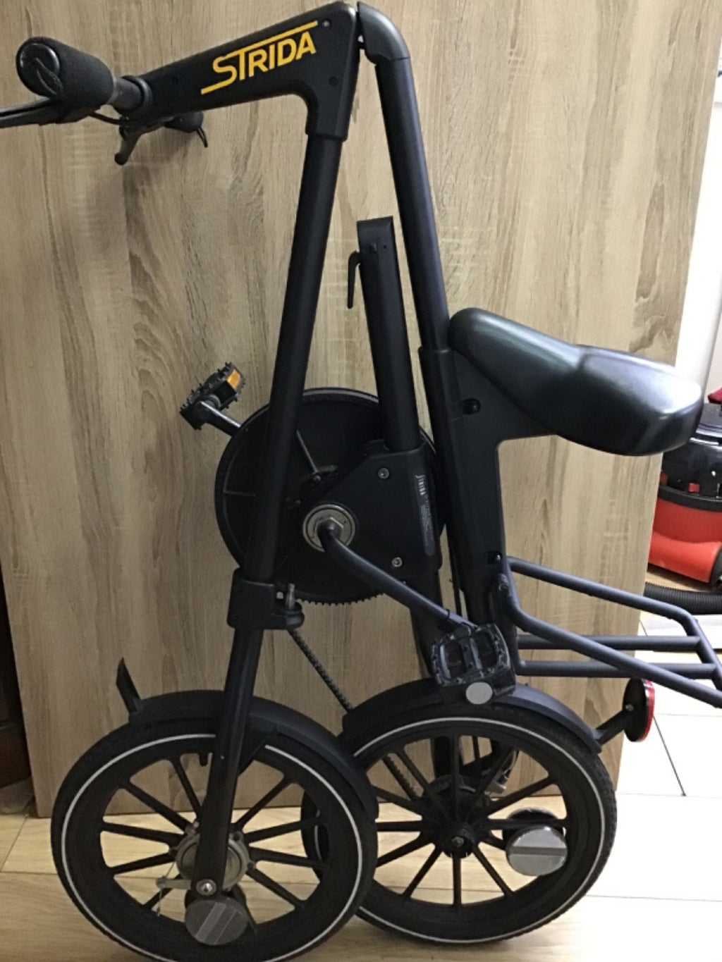Vintage Strida Folding Bicycle MK1. Good Condition ready to ride.