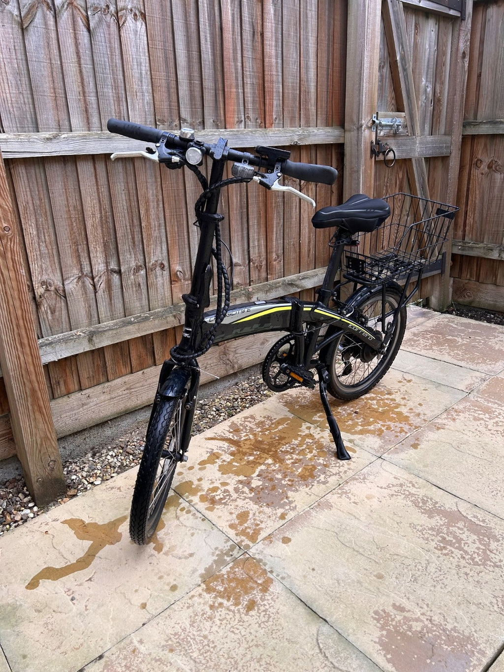 Carrera Crosscity E  Folding Bike Pedal Assist