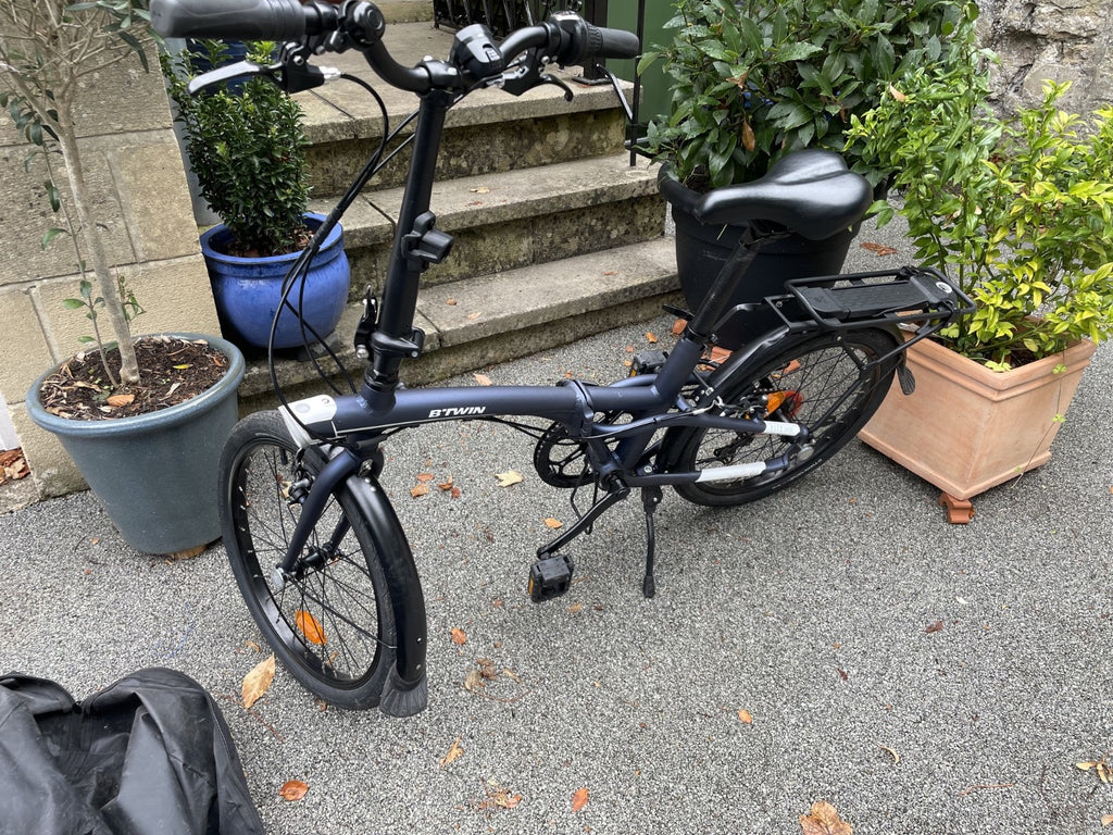 BTwin Tllt 500 Folding Bike with bag