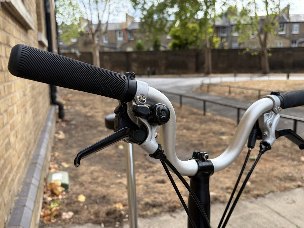 Brompton Folding Bike Black H6R H-type 6-speed Rear rack & mudguards 2021