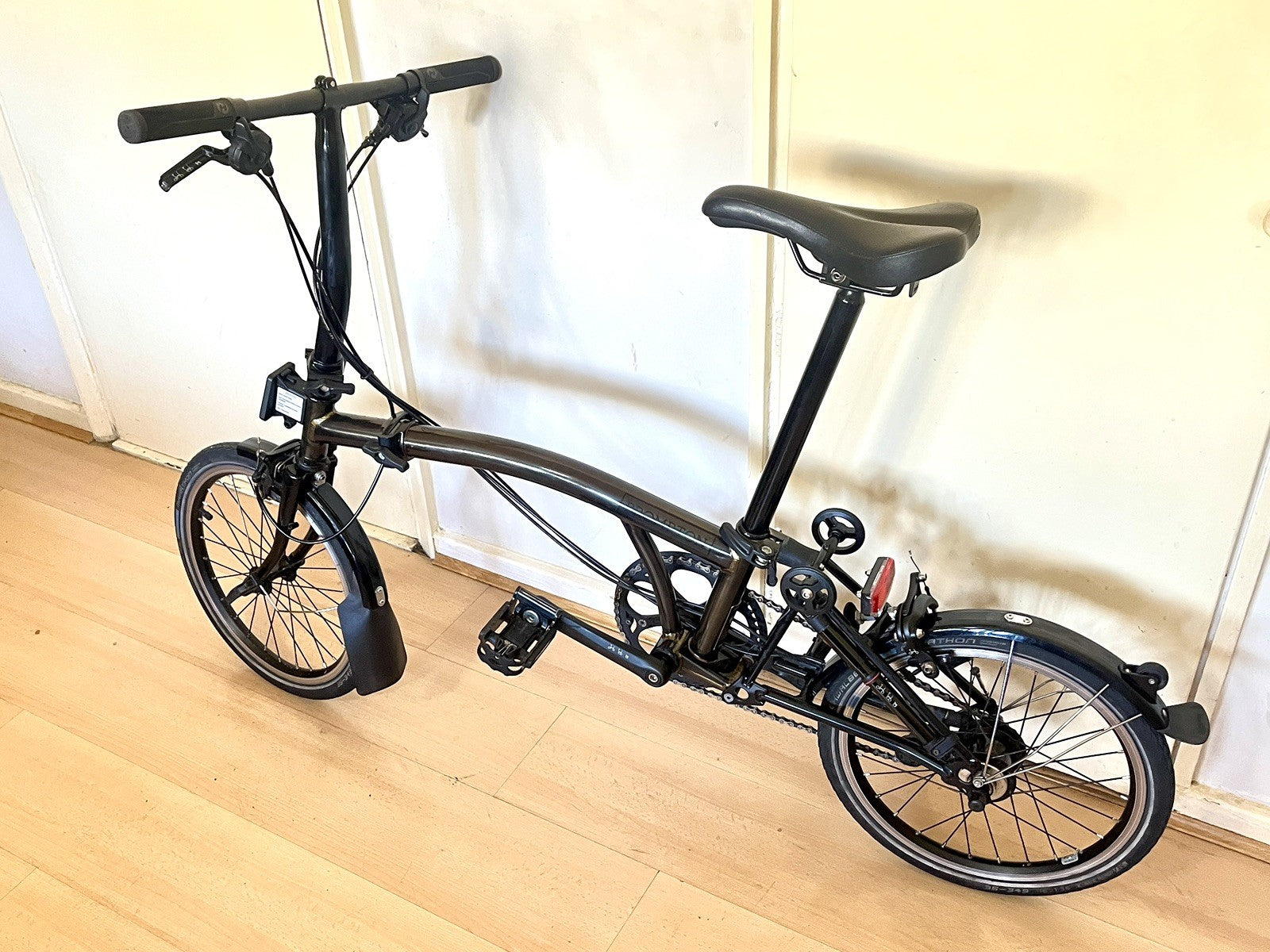 Brompton C Line Explore 6 Speed Folding Bike Low Handlebar Black/Golden Lacquer