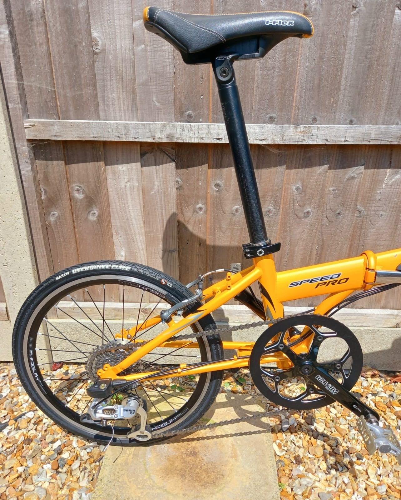 Dahon Speed Pro 24-Speed Folding Bike