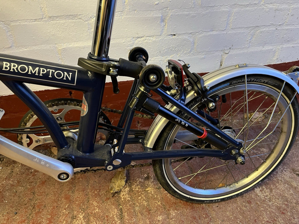 Brompton H6 Folding bicycle with 28 Litre Front bag, tool kit and Lights