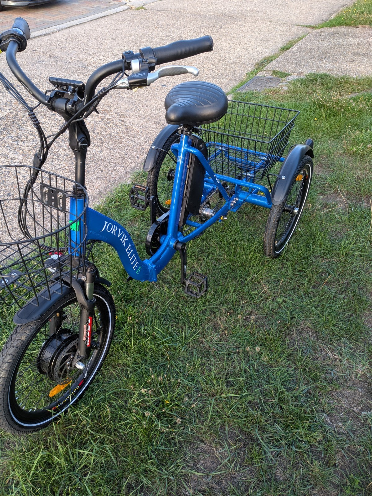Jorvik JET-E Elite Folding Electric Tricycle,20" ONLY 2 MILES,NEW, DELIVERY