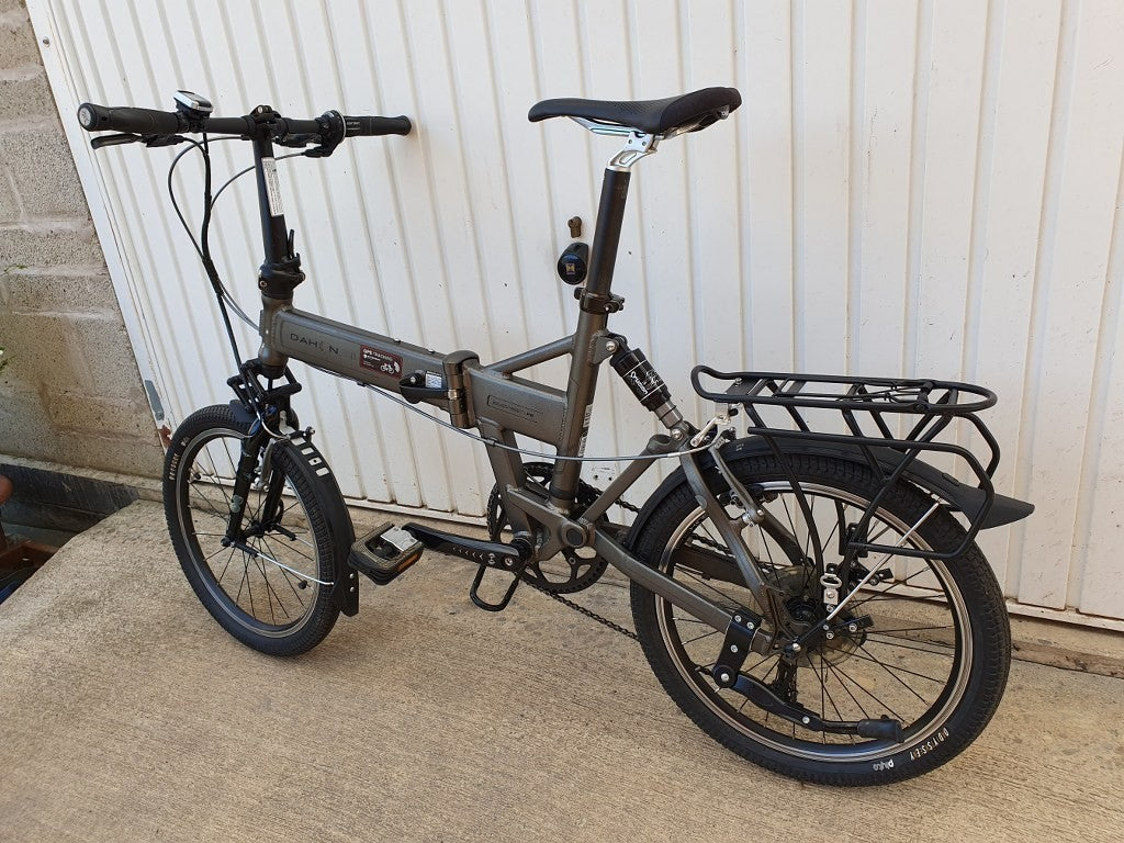 Dahon Jetstream P8  Folding Bike 20"  Full Suspension rack mudguards