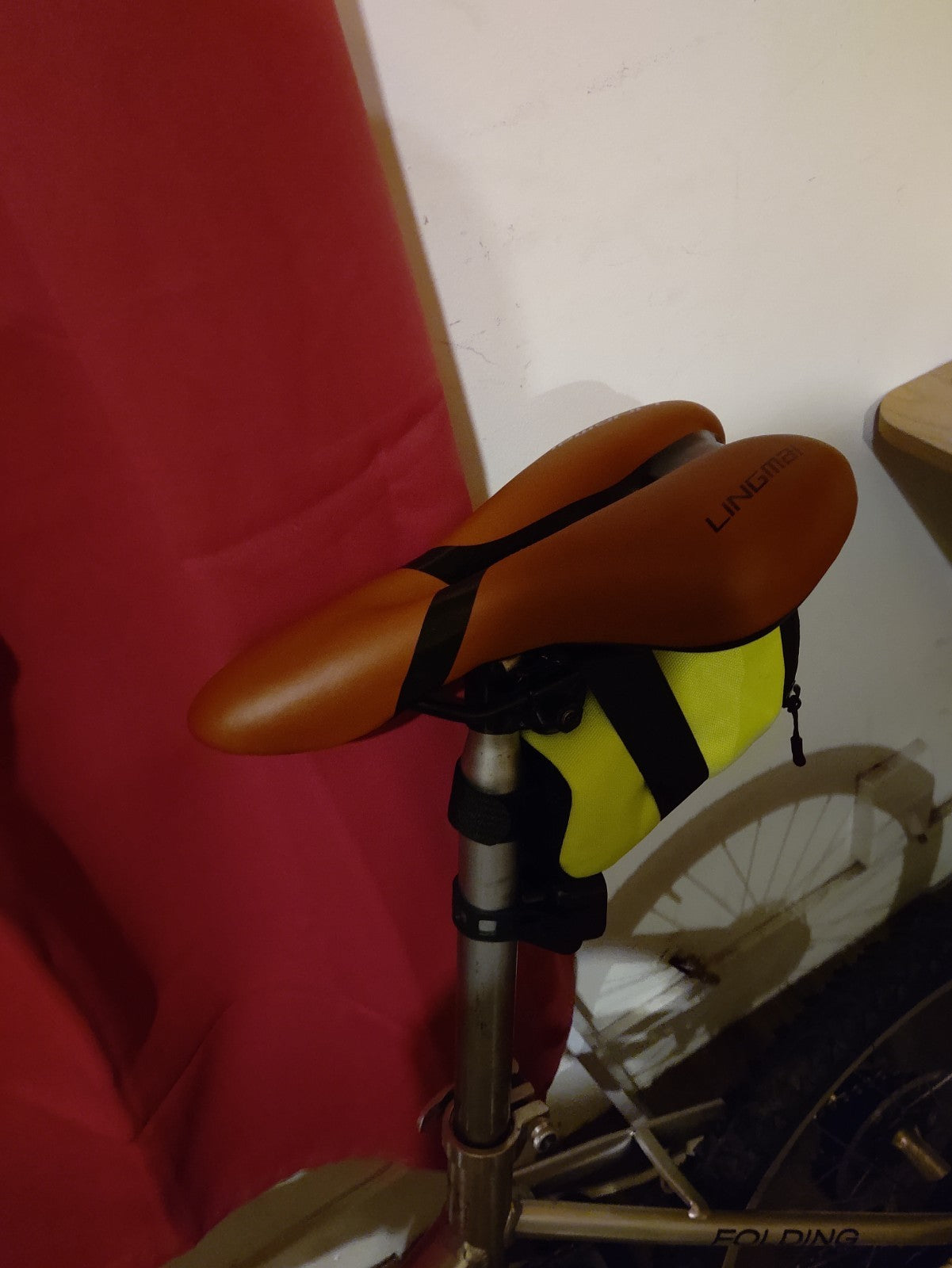 Giant  folding bicycle, very good condition.