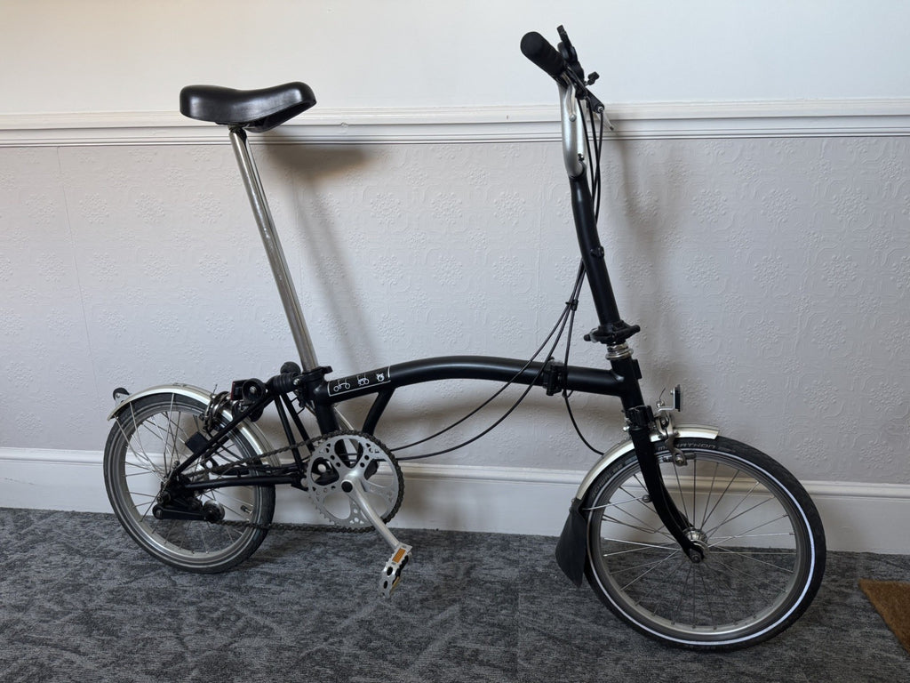 Brompton Folding Bike, 3-Speed, black, great condition.