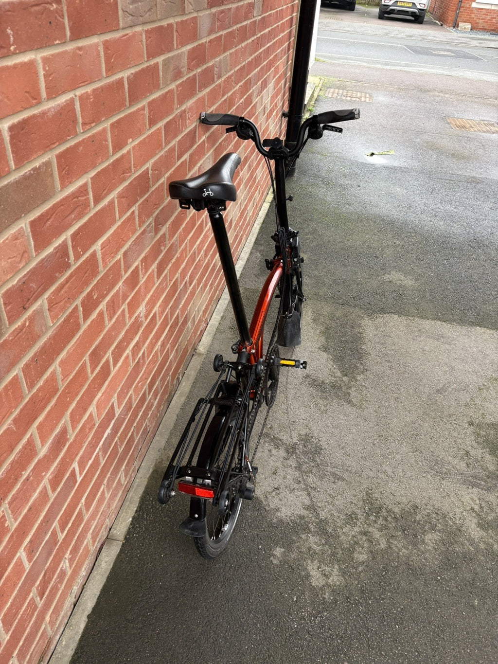 Brompton C Line Electric Flame Lacquer - with battery and upgraded bag
