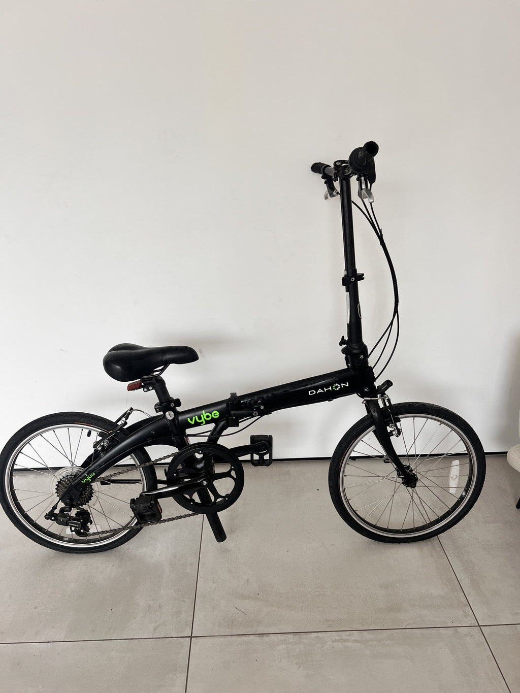 Dahon Vybe D7 Folding Bike (£599 New)