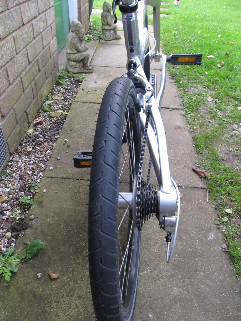 BIKE FOLDING  19" WHEELS UNISEX-EXCELLENT CONDITION-EXTRA LIGHT FRAME
