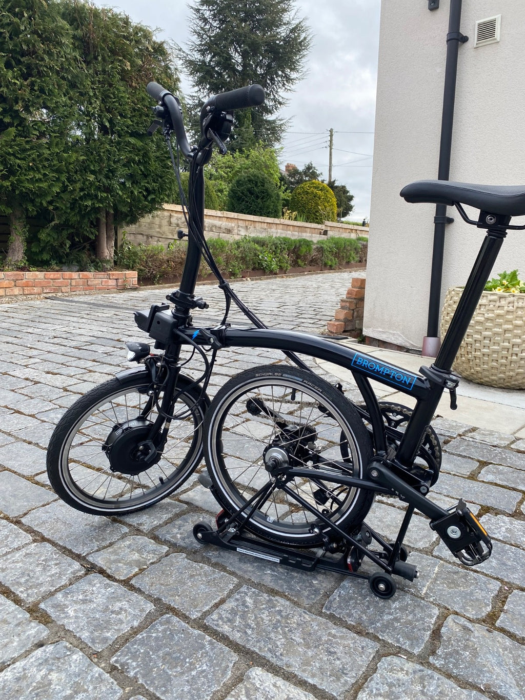 Brompton Electric C Line 6 Speed Folding Bike 2023 - Black - New RRP £2995
