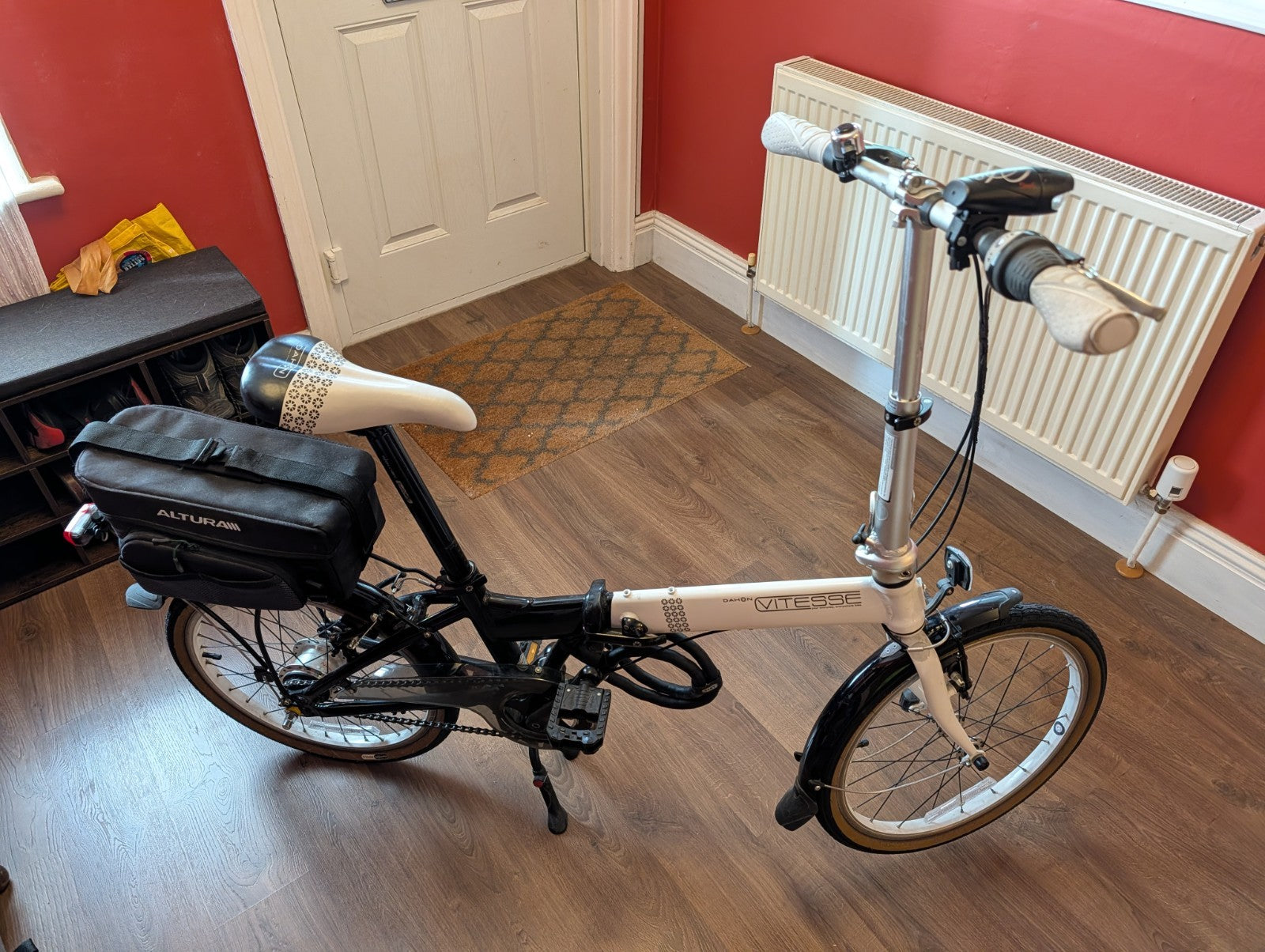 Dahon Vitesse D7HG Folding bicycle