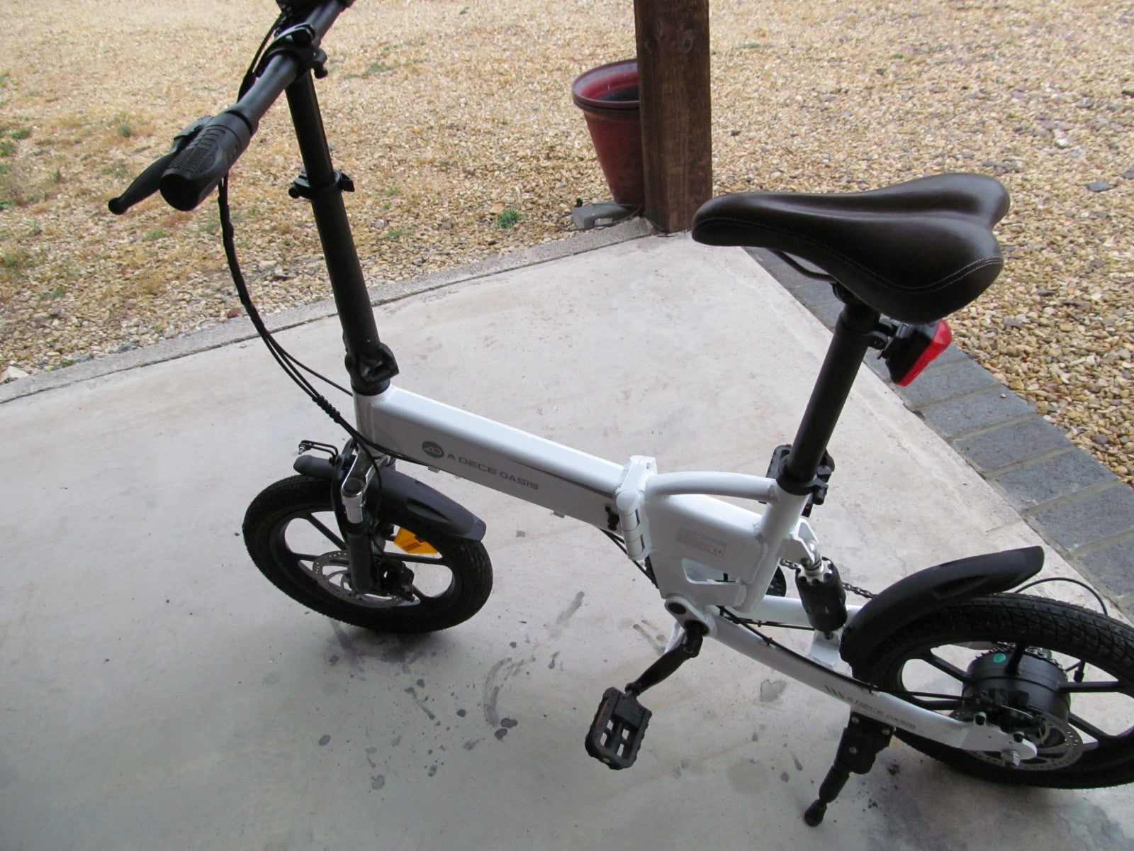 ADO Cross Your City Folding Bike, Suspension, mudguards, rides well, stops well