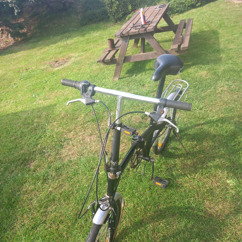 Venturax Stowaway Folding Bike 20" Wheels Collection Only  All Working