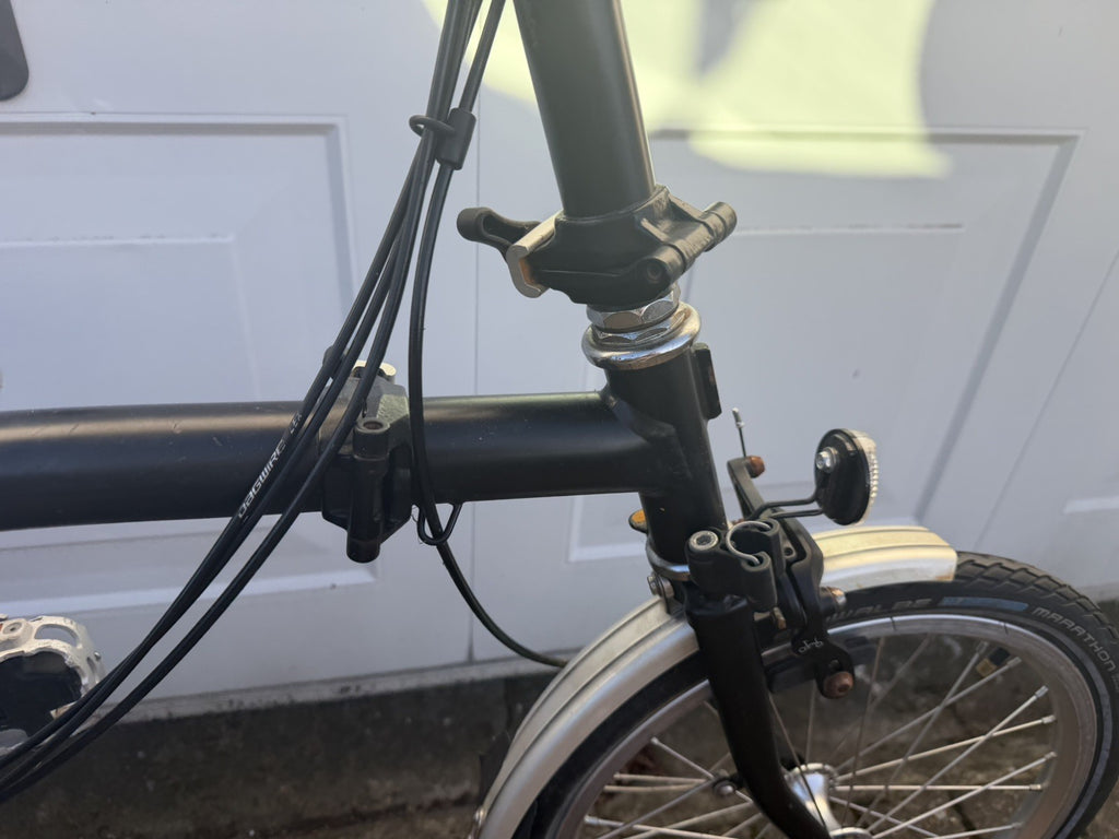 Brompton C Line M6L (6 Speed) folding bicycle - Black (avergae Condition)