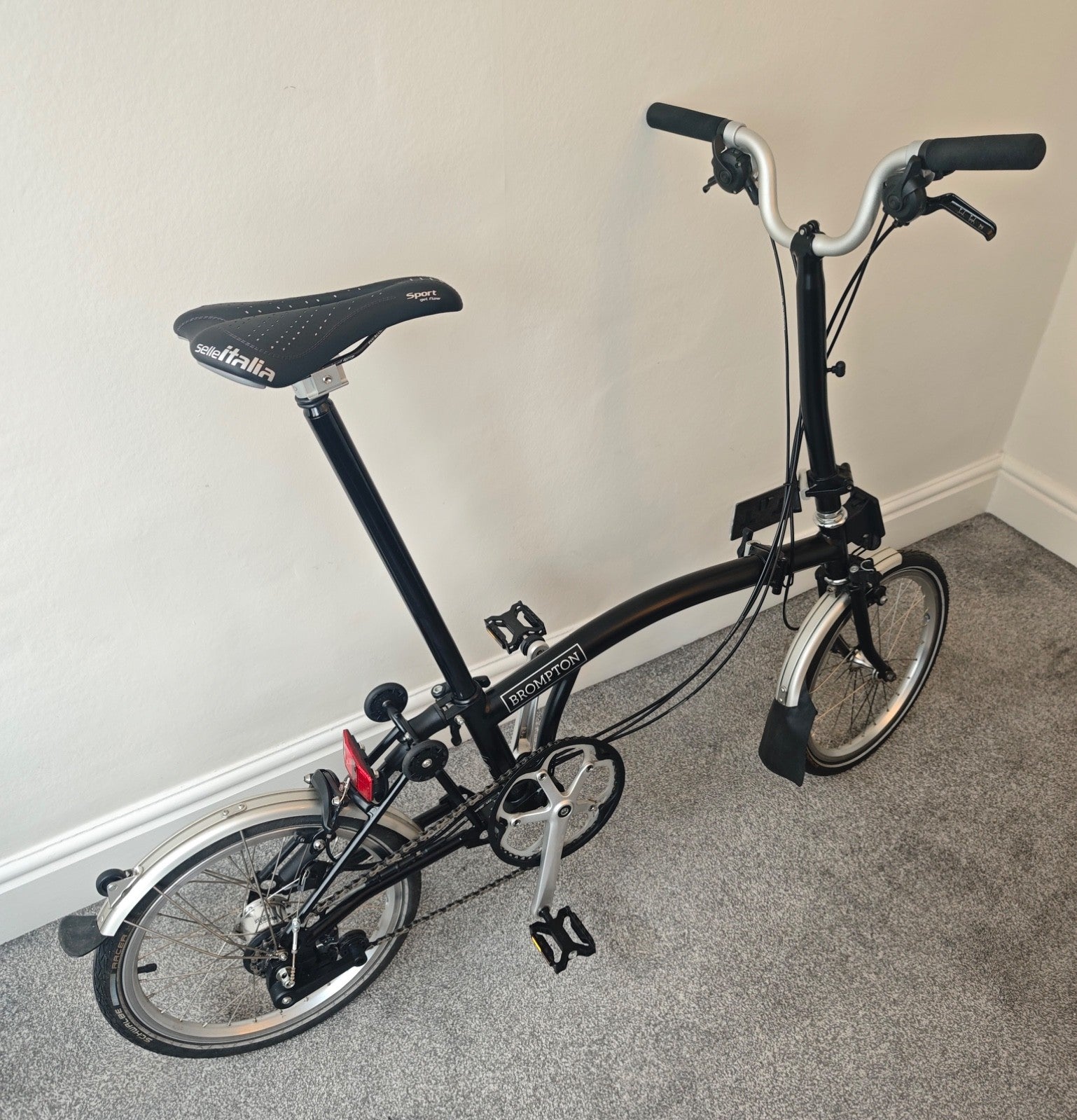 Brompton C Line 6 Speed H6L Folding bicycle in Black/Silver - 2020 - Upgraded