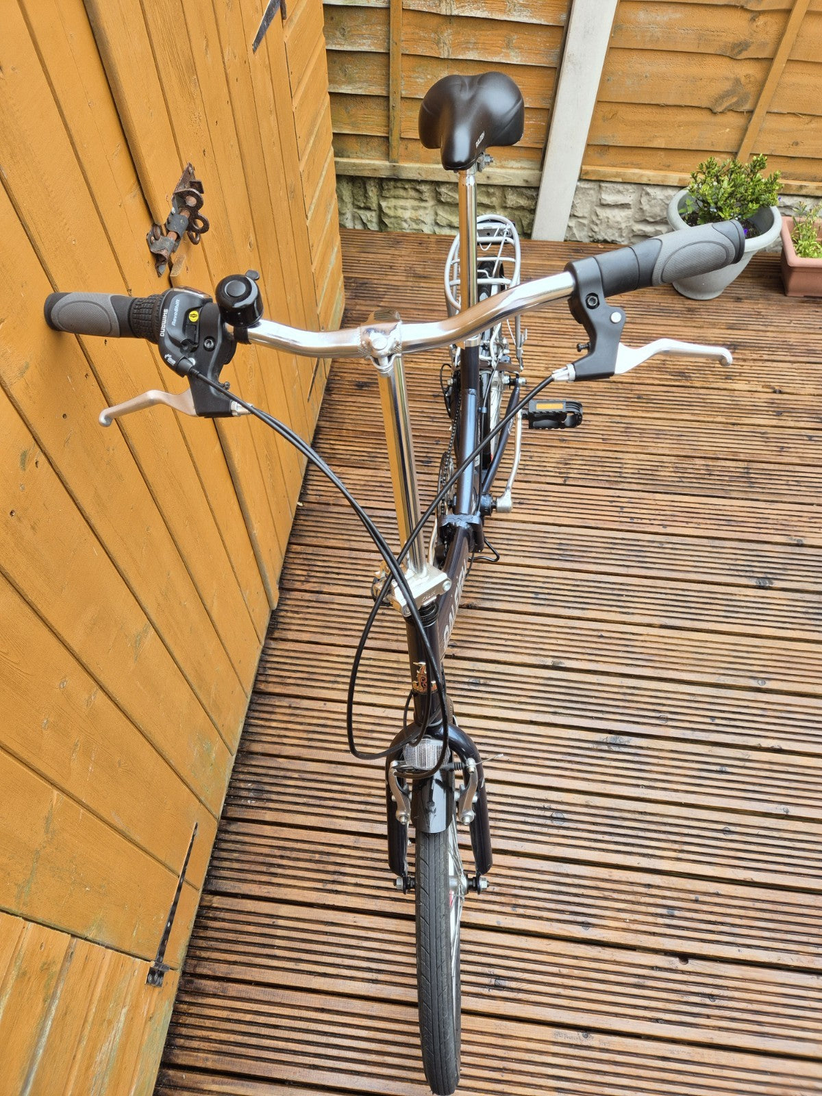 Raleigh Evo 7sp Folding Bike Aluminum Frame, 20" Wheels, 7-Speed with Revo Grip