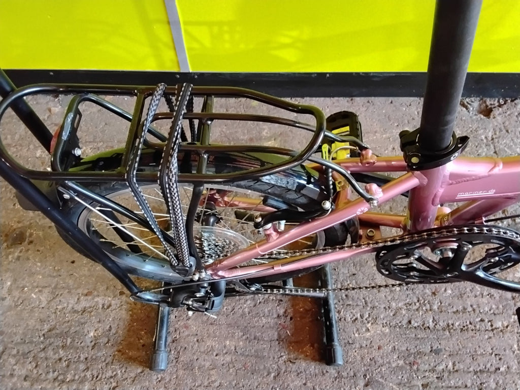 Dahon Mariner D8 Folding Bike Pink - 8-speed Sunrace