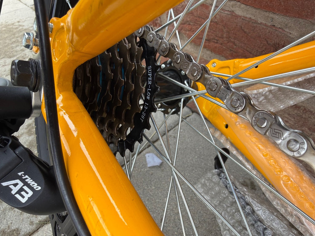 DeMarche: Yellow Aluminium Folding Bike, Size: 123 20.5 x 55cm