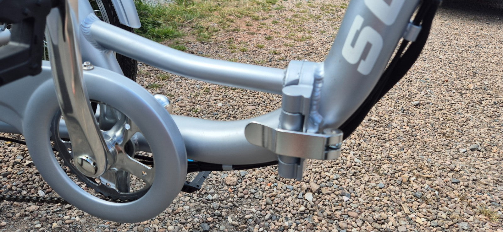 Scout Electric Folding Tricycle in Silver