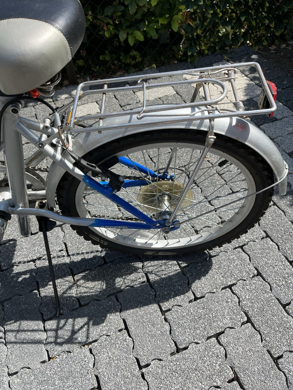 Challenge Gauntlet Folding Bike With 6 Speed Microshift Gears