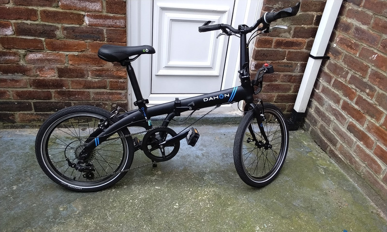 Pair of Dahoon Aluminium Folding Bicycles, 7 Speed, 20 Inch Wheel Models.