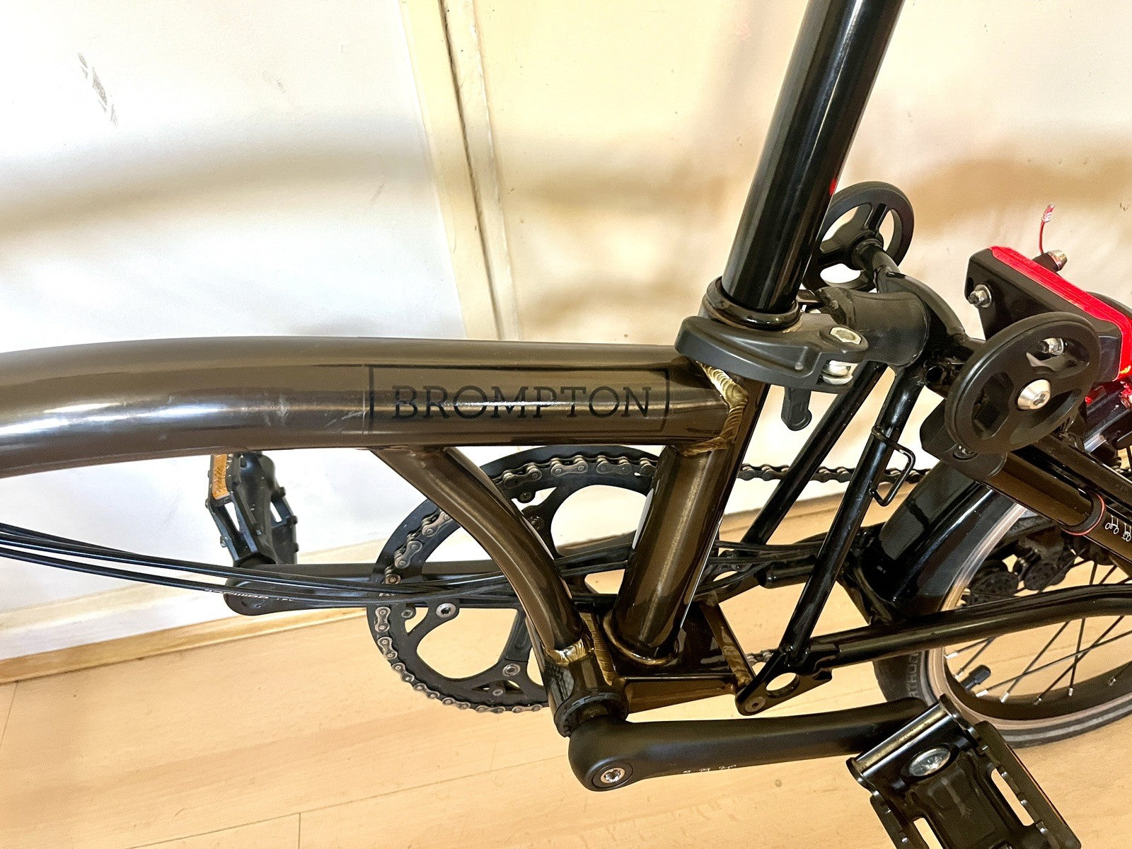 Brompton C Line Explore 6 Speed Folding Bike Low Handlebar Black/Golden Lacquer