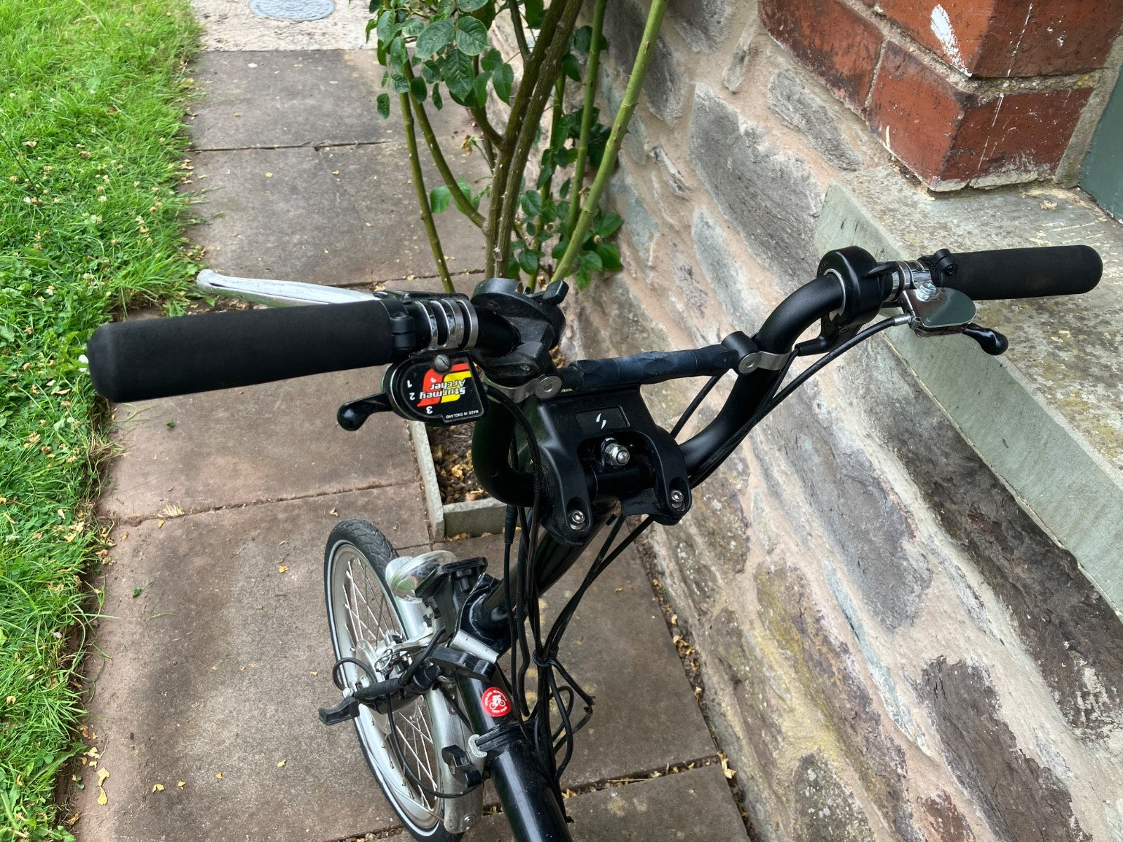 Vintage Brompton 1992-97 M5R 5-Speed Black – Modified with Swytch Conversion Kit