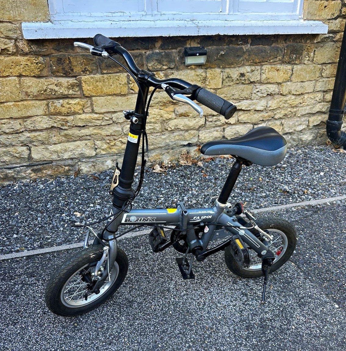 Trinx FA1201 12in Folding Bike Grey/Black Adjustable Seat 1 Speed FA1201