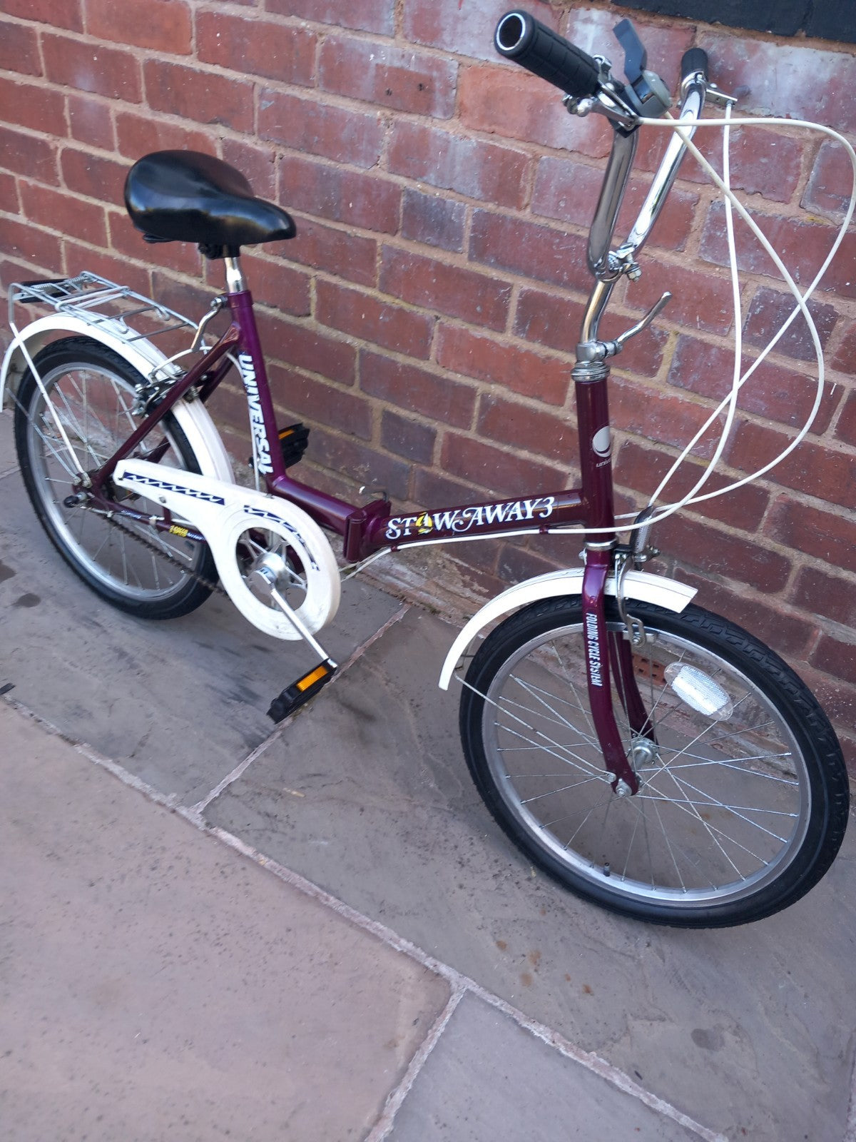 Universal Stowaway Folding Bike 3-Speed, 20" Wheels Excellent Condition