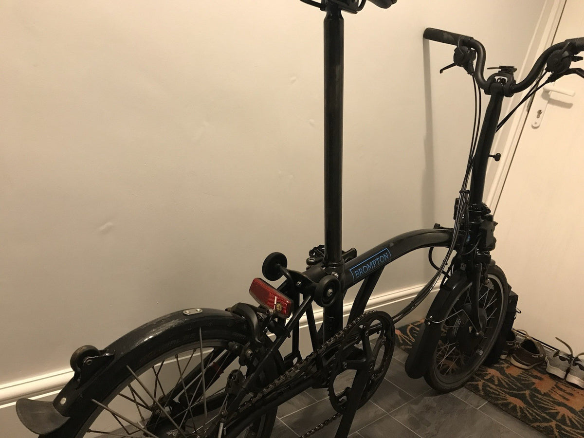 Brompton Folding Bike Brompton 16in S Frame Black Mudguards Rear Reflector