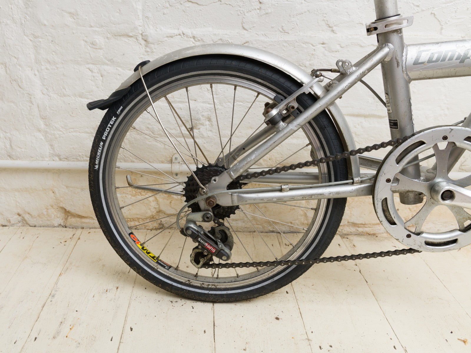 Saracen 20" wheel, 6 gear folding bicycle