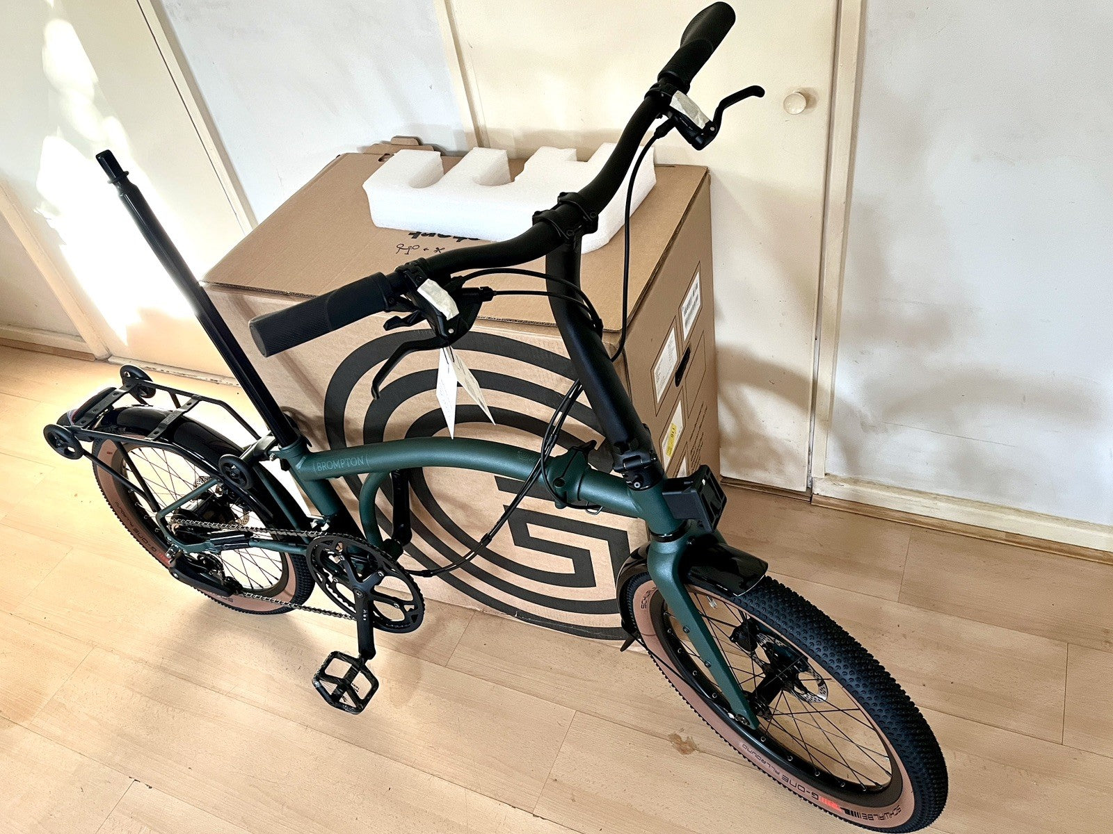 Brompton G Line, 8 speed w Roller Rack 2026 - Forest Green - Size Medium