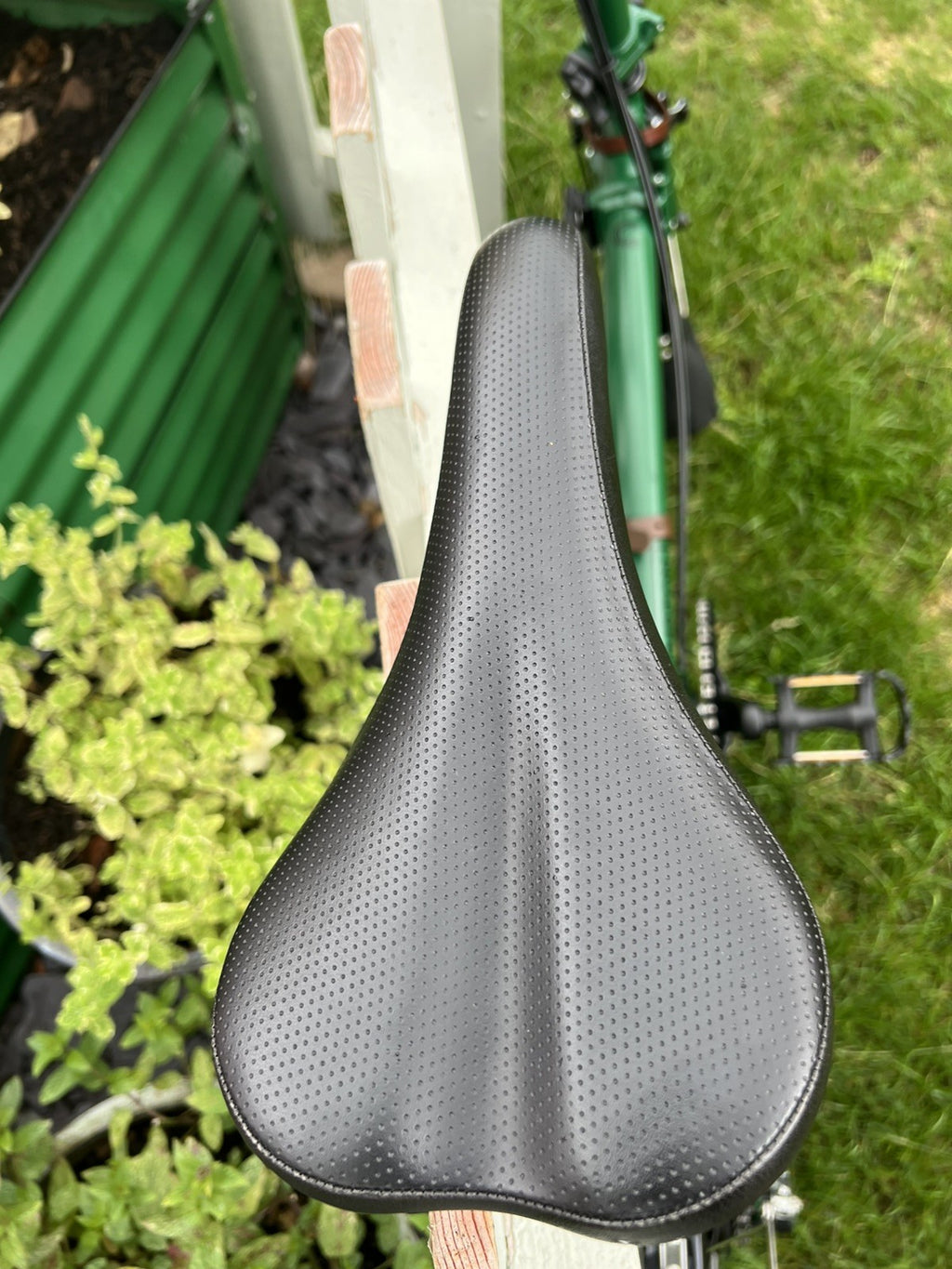 2024 Brompton C Line Explore 6-Speed - British Racing Green - pristine