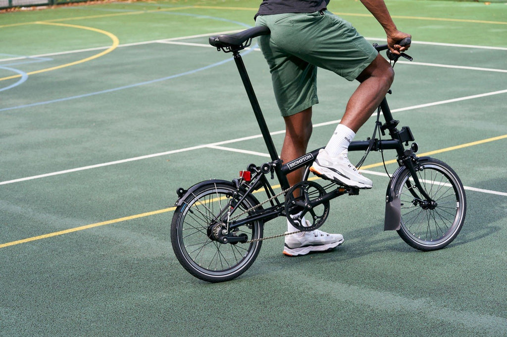 Brompton C Line, 2026 4 Speed Black, Black Ed, Mid bar NEW