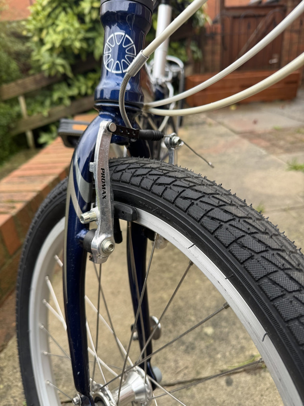 Dahon Speed D7 Folding Bike  20" Wheels