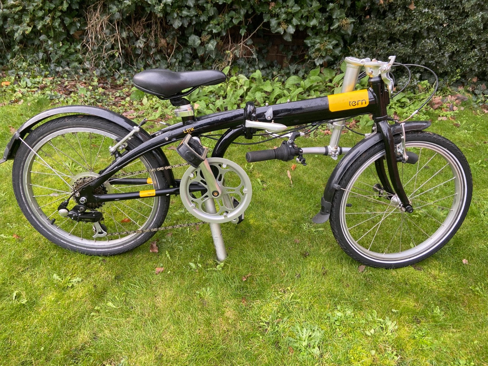 Tern Link C7 folding bike