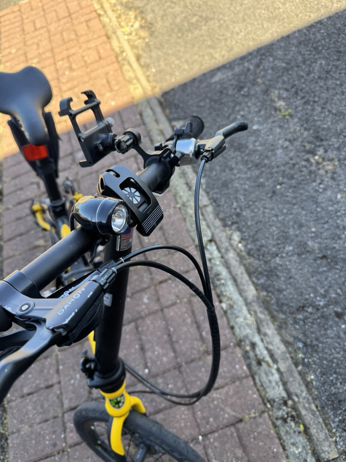 DAHON K3 Plus Folding Bike Yellow Black Aluminium 9 Speed collect from RG65HQ