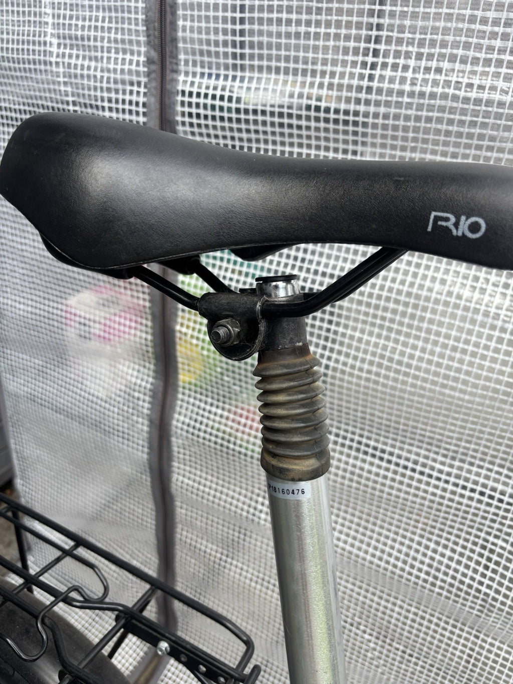 RUCK 20in Folding Bike 7 Speed Black/Silver V-Brakes Rear Rack Mudguards