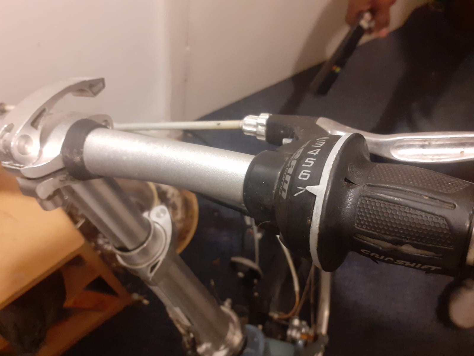 Dahon Speed D7 Folding Bike, 7-Speed SRAM Grip Shift, Carry Bag, Used 3 Times
