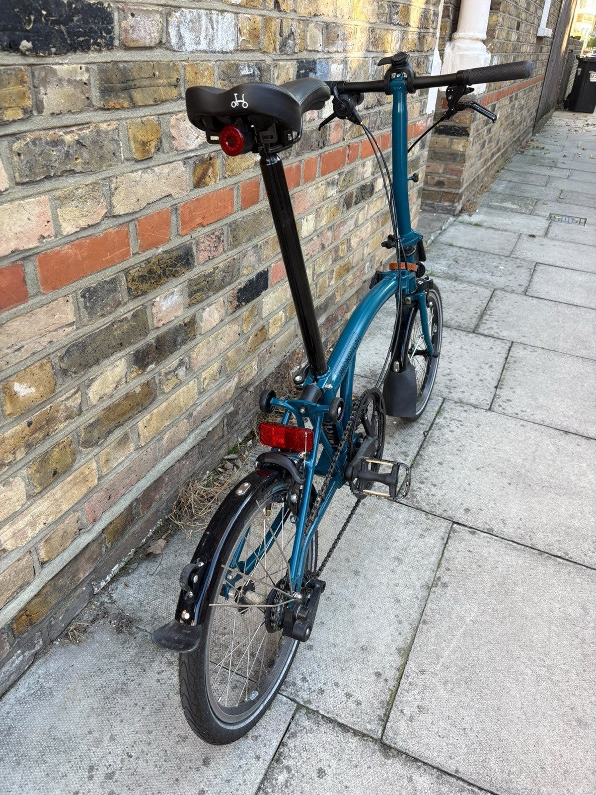 Brompton C Line 2-Speed Folding Bike Ocean Blue – Excellent Condition + Lights