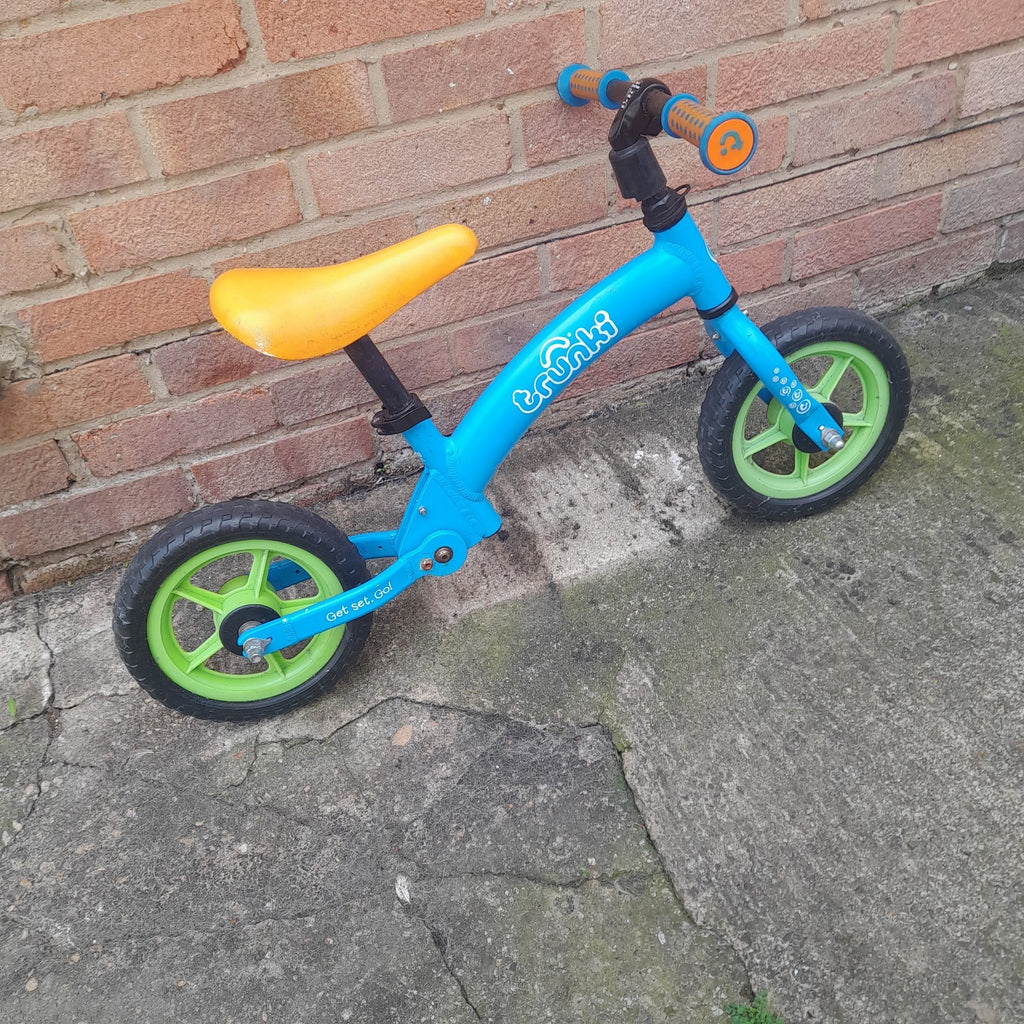 Trunki Folding Balance Bike, 12-inch Wheels Fold to carry/car boot