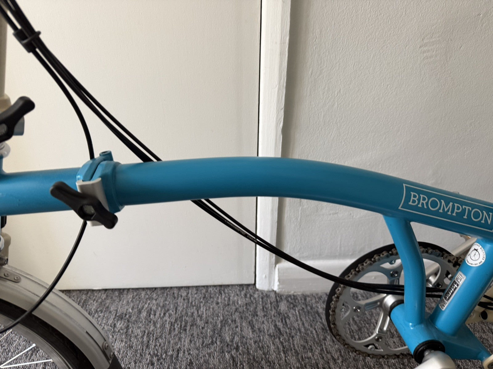 Brompton C Line M6R (6 Speed) folding bicycle - Blue (Excellent Condition)