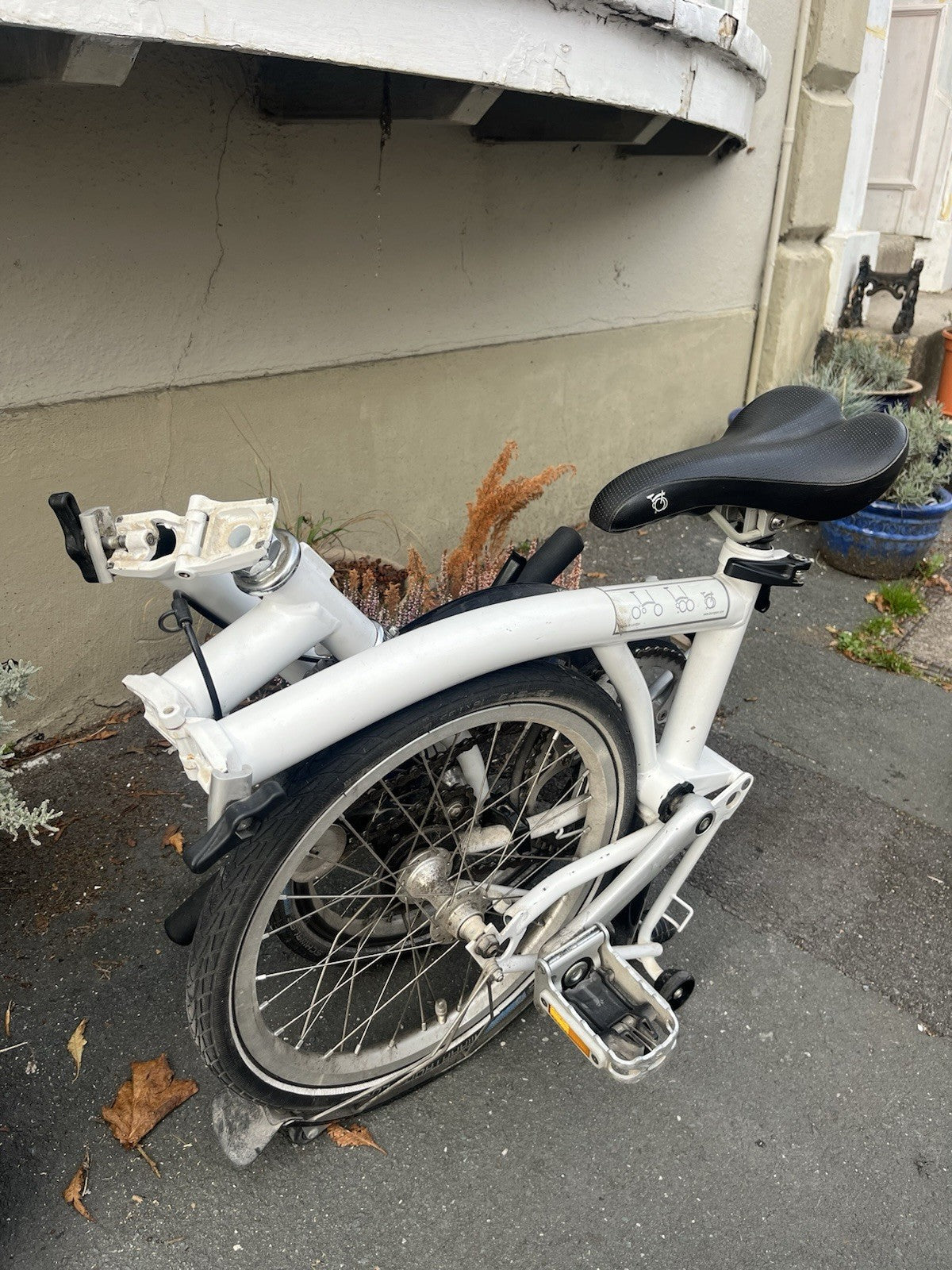Brompton S1L Folding Bike In White With Black Upgrades