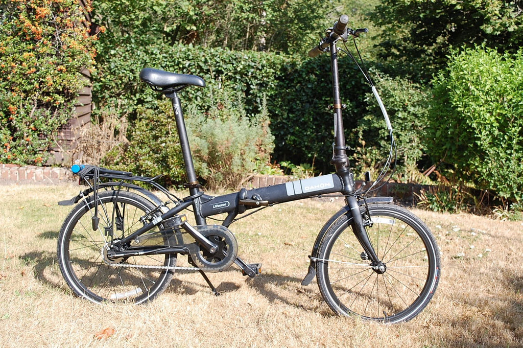 Dahon Vitesse lightweight Aluminium folding bicycle - 5 speed + accessories.