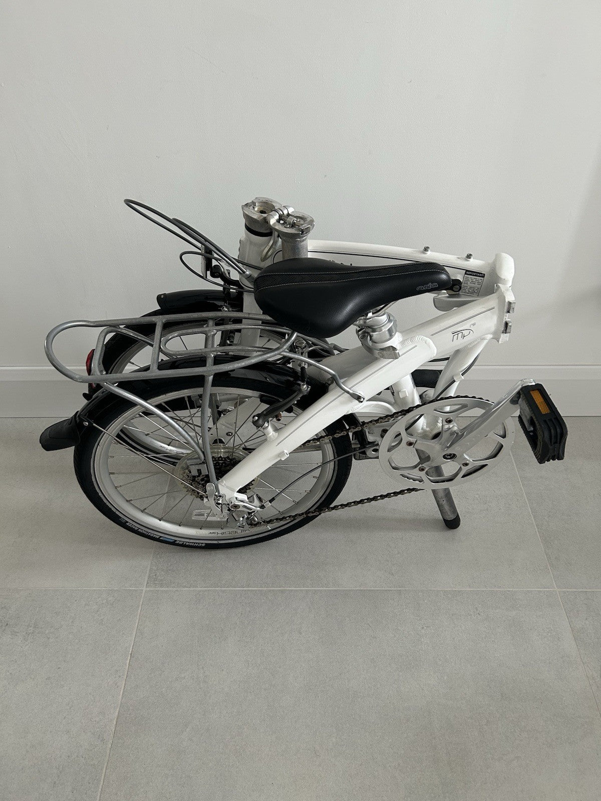 Dahon Mu P8 Folding Bike Unisex White (Excellent Condition)