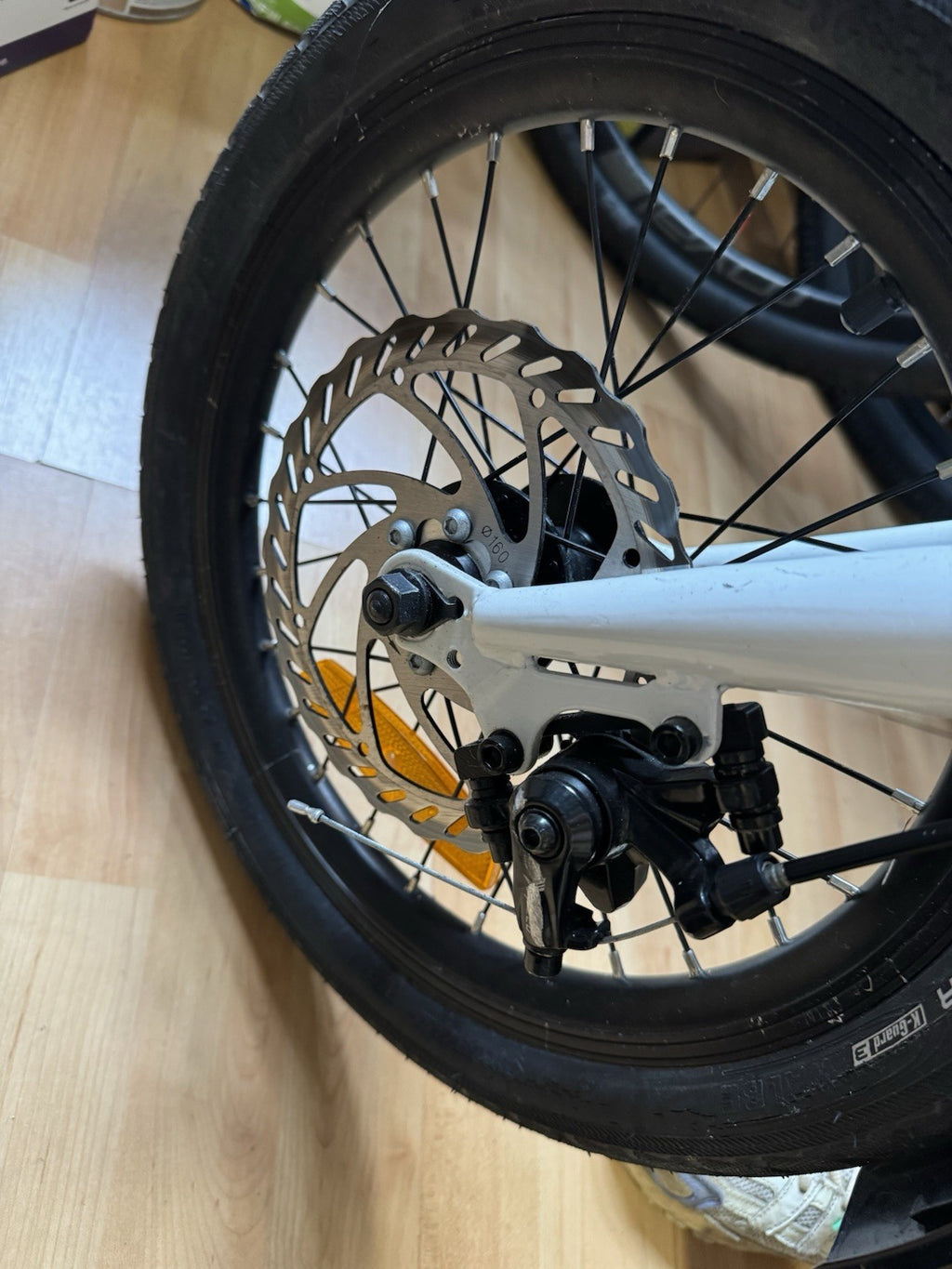 Ecosmo Folding Bicycle 16" White Alloy Wheel with 6SP Shimano Gear and Dual Disc