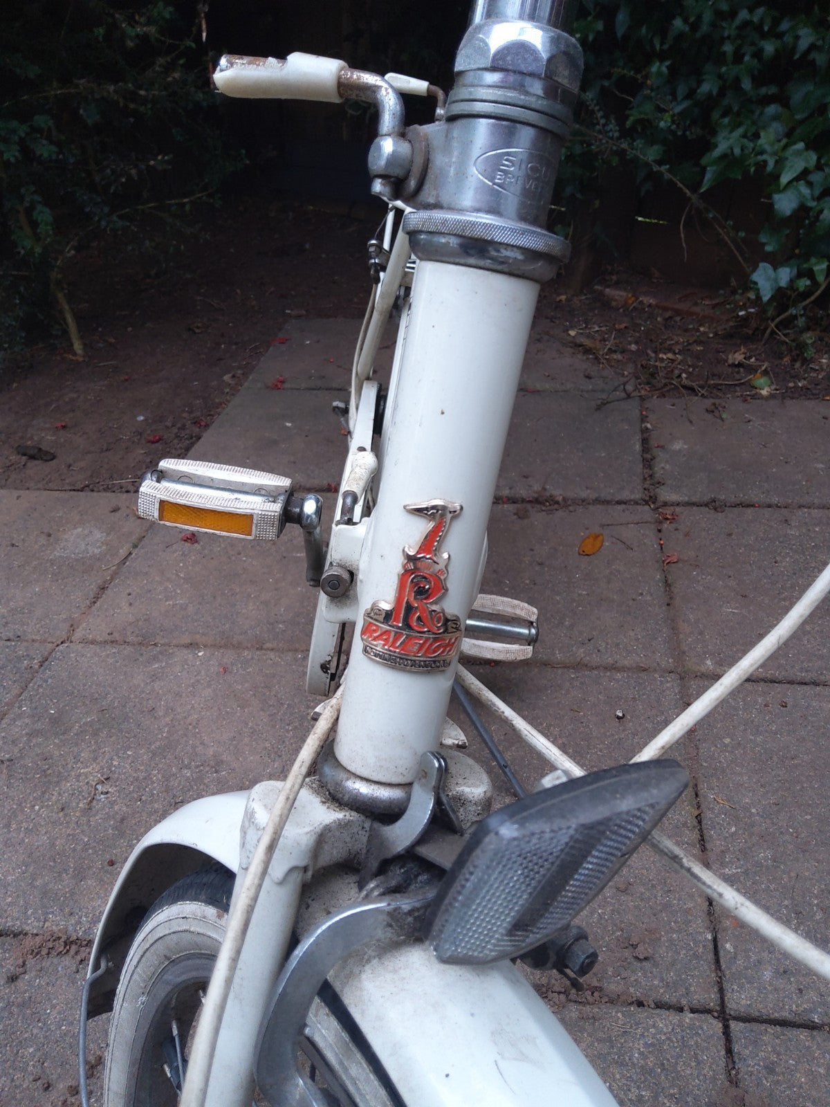 Raleigh Compact Vintage Folding Bike Bicycle 1970s Retro Cream White